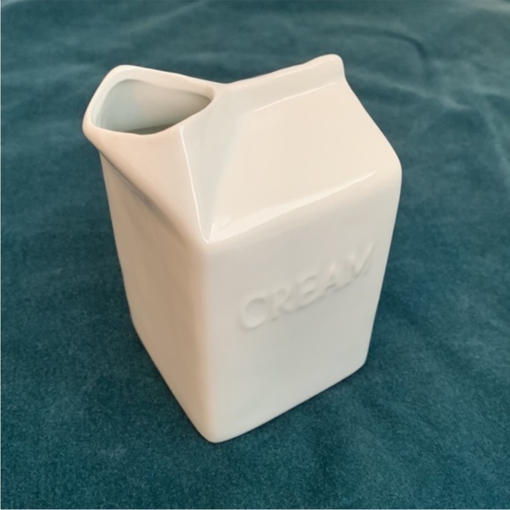 FITZ AND FLOYD EVERYDAY WHITE PORCELAIN cream holder